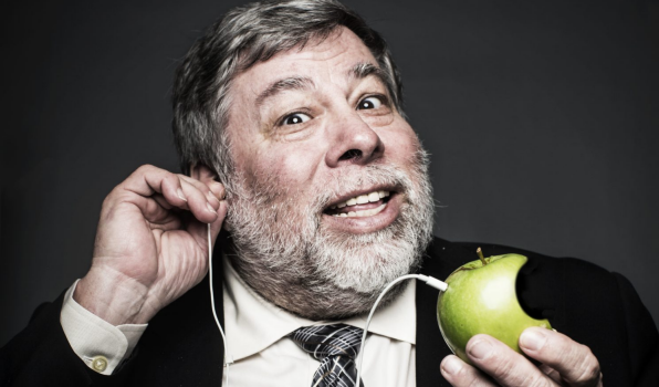 Ang co-founder ng Apple na si Steve Wozniak ay mga bituin sa Vodafone