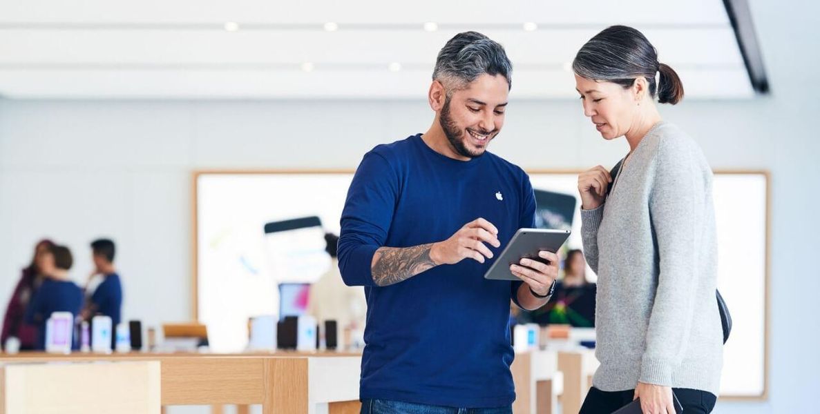 Apple StoreとSAT、違いは何ですか？