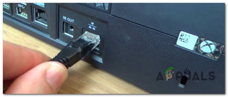   Anslut Xbox via Ethernet-kabel