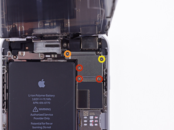 iPhone 6 PlusWi-Fiアンテナの交換-8