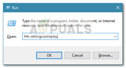 Как да деактивирам или активирам AutoPlay в Windows 10
