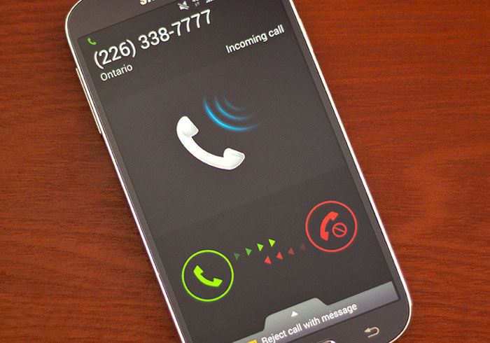 KORRIGERA: Android-telefon visar okänd som mitt telefonnummer