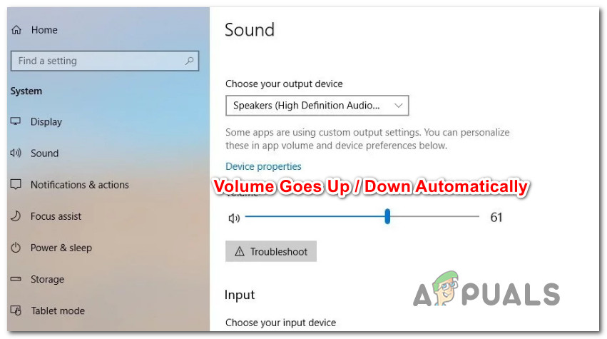 Поправка: Силата на звука автоматично намалява / нагоре Windows 10