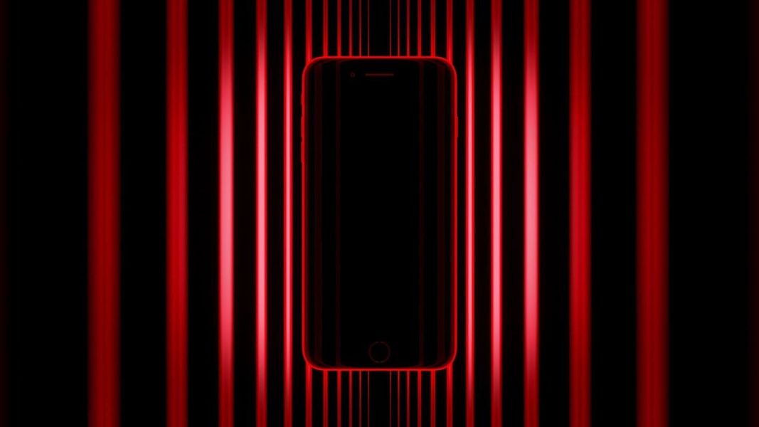 Apple je izdal prvi oglas za iPhone 8 (PRODUCT) RED