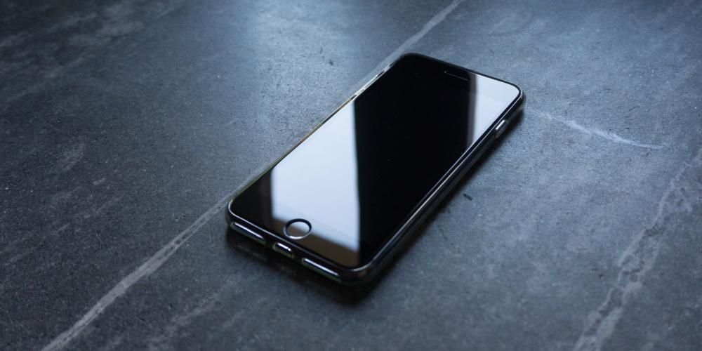 Veiksmai, kaip lengvai pakeisti „iPhone 8“ ekraną