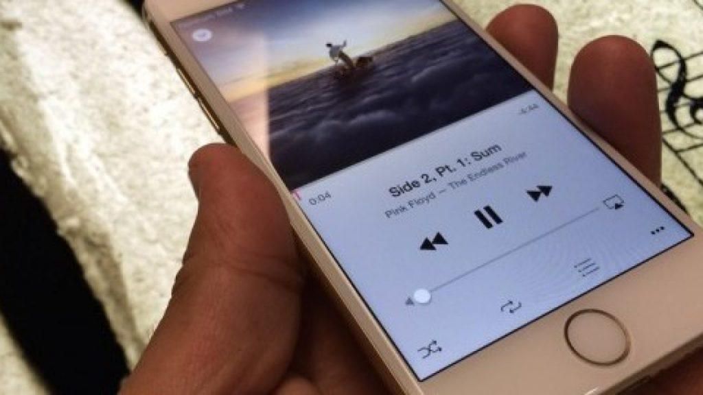 Ar jūsų iPhone neatkuria garsų arba yra labai žemas? Mes padedame tai išspręsti