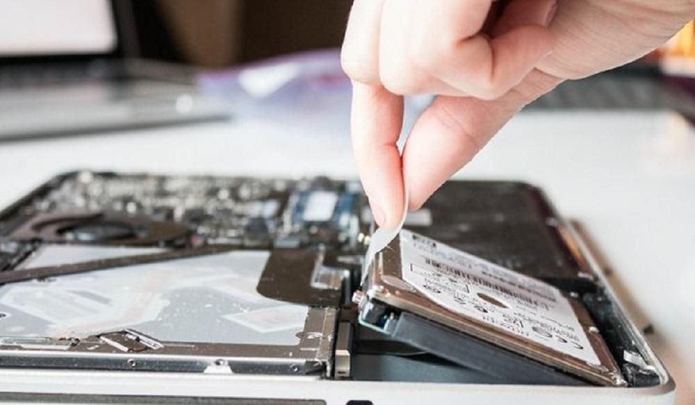Mga hakbang na dapat mong sundin upang baguhin ang hard drive ng Mac