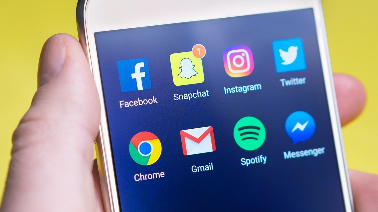 Facebook drīz padarīs jums vienkāršāku stāstu ievietošanu Instagram