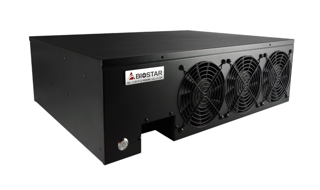 Produkt Biostar iMiner A578XD obsahuje 8 kusov RX570s a 7 ventilátorov 120 mm s výstupom okolo 220 MHz / s ethereum