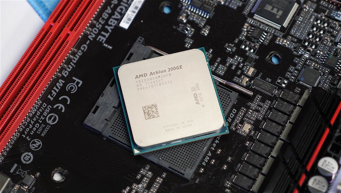 AMD Athlon 200GE mit einem Preis von 55 $ und 2C / 4T wirkt sich positiv auf das Preis-Leistungs-Verhältnis aus - erreicht über 30 FPS in Fortnite gegen den Core i3
