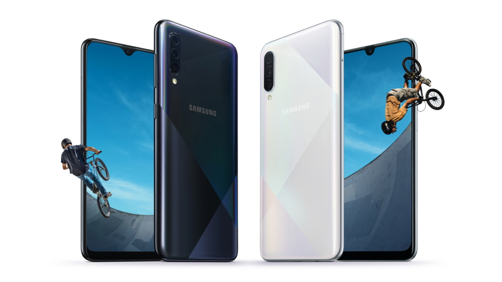 A Samsung továbbfejlesztett Galaxy A50 és A30 modelleket mutat be három hátsó kamerával, Game Boosterrel és 4000 mAh akkumulátorral