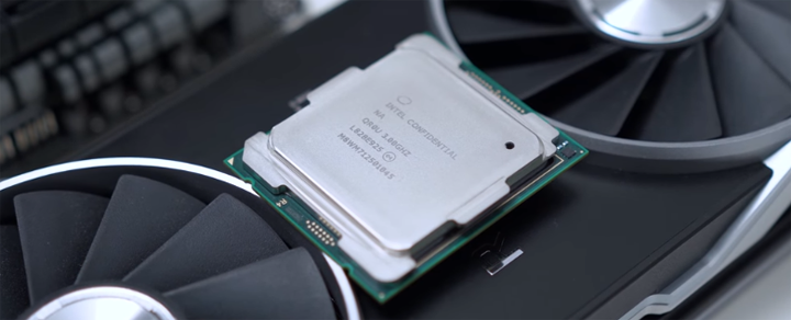 Inteli järgmise põlvkonna Comet Lake'i protsessorid ei suuda PCIe 4.0 toetada ja töötavad poole kiirusega PCIe 3.0 juures?
