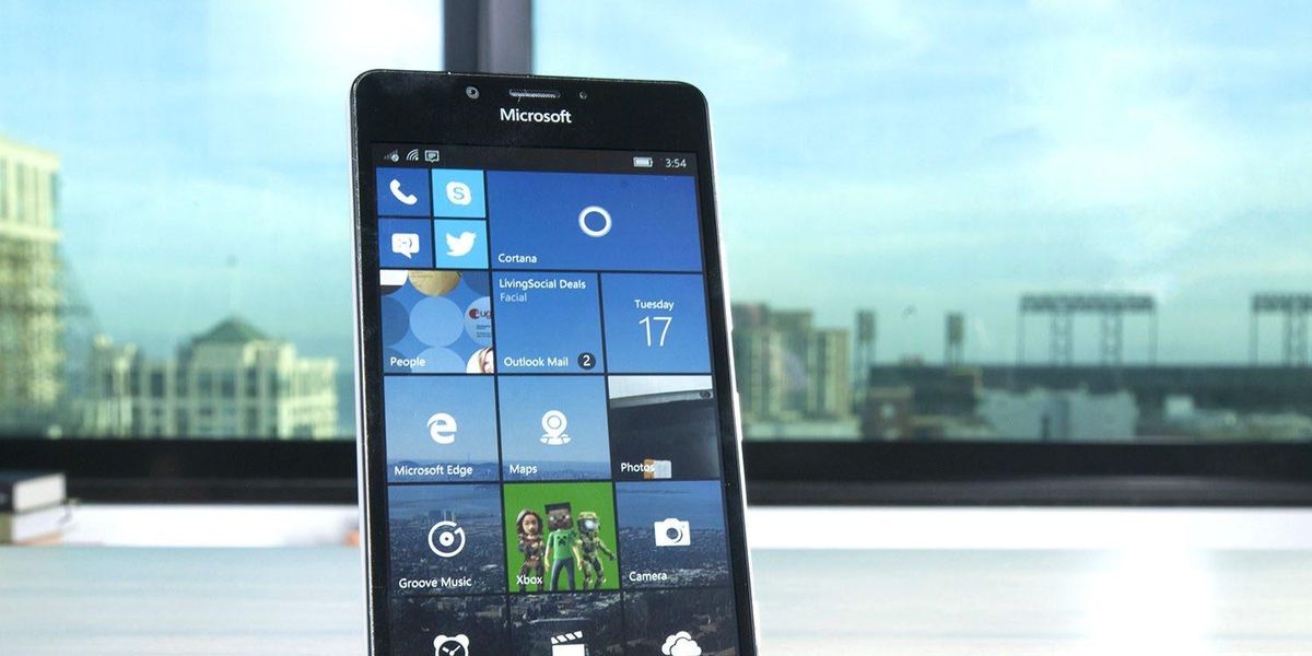 Microsoft เลิกใช้ Windows Phone และแนะนำให้ย้ายไป iOS หรือ Android