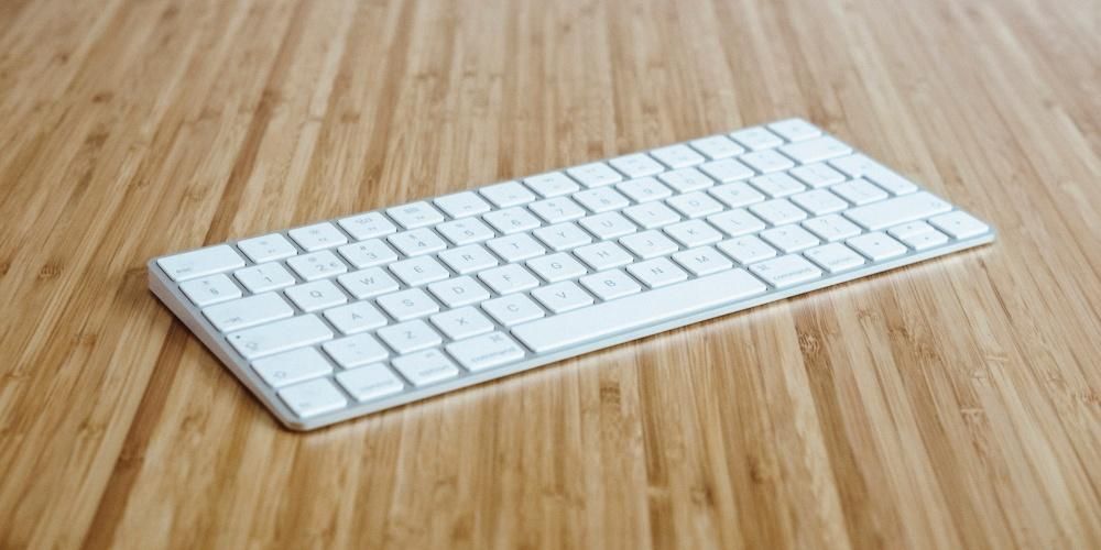 Po čemu se Magic Keyboard razlikuje od iPada i Maca?